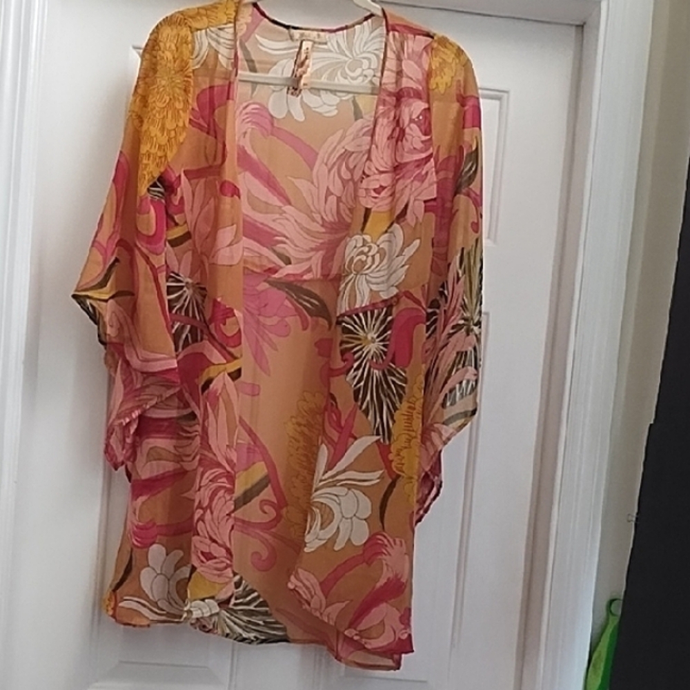 Andrew & Co Multicolor Floral Kimono